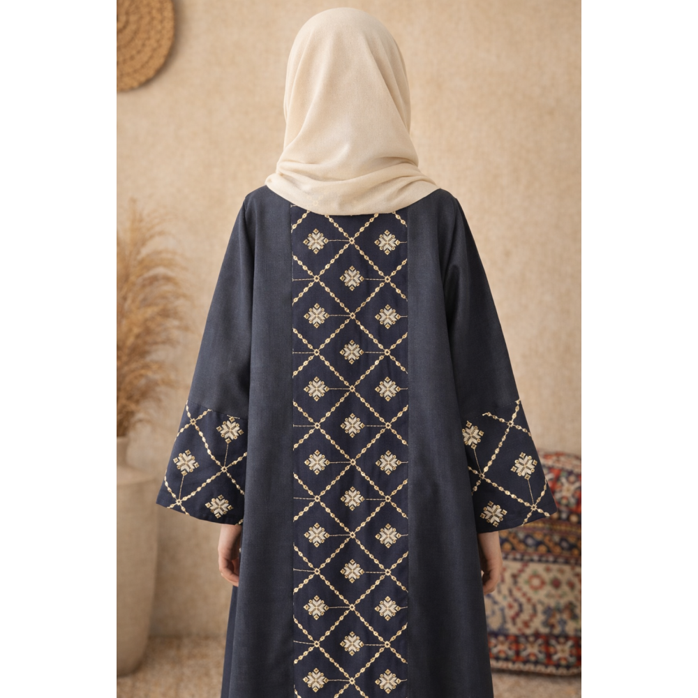 فستان سكري مع عباءة كحلي مطرزة للبنات المحجبات 240670 فستان سكري مع عباءة كحلي مطرزة للبنات المحجبات 240670