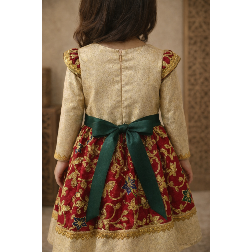 فستان شعبي فاخر بتفاصيل ذهبية 240517 فستان شعبي فاخر بتفاصيل ذهبية 240517