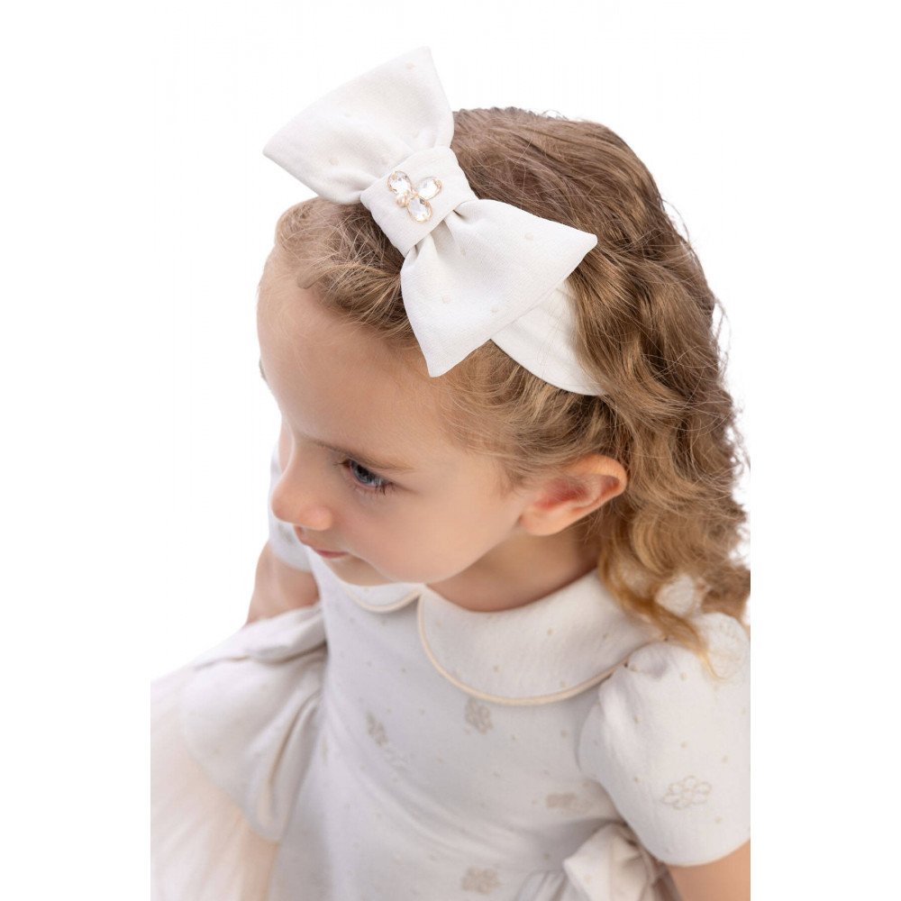 فستان بيج بفيونكات تول جانبية مع اكسسوار شعر 36168