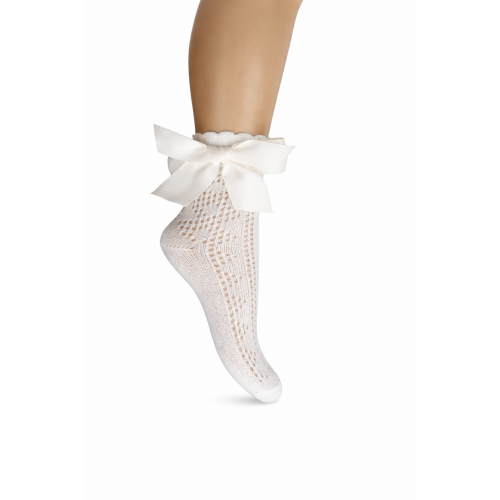 جورب اوف وايت مخرم مع فيونكة 24097