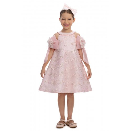 فستان باودر مطرز مع فيونكات بالذراع واكسسوار شعر 36062