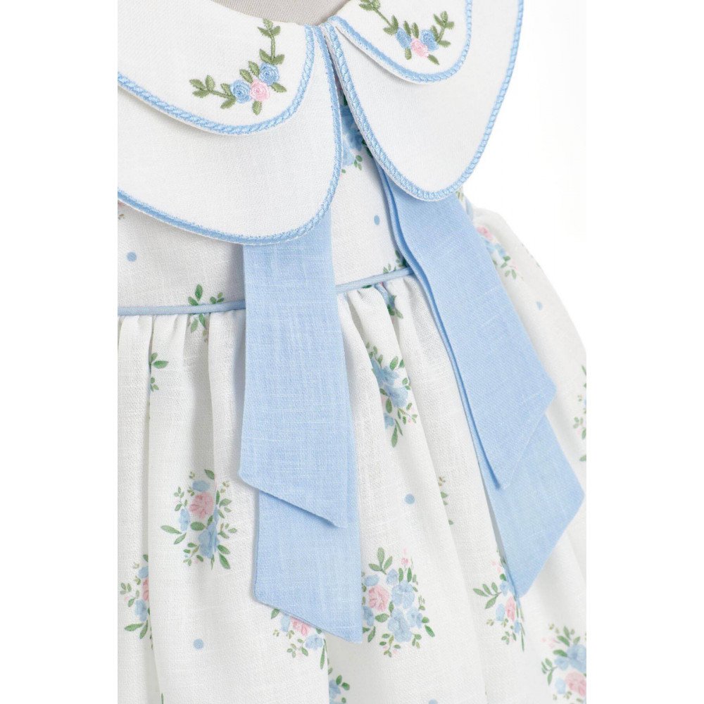 فستان كلاسيكي مطبوع بالزهور ومطرز الياقة مع اكسسوار شعر 36399