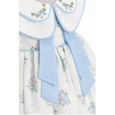 فستان كلاسيكي مطبوع بالزهور ومطرز الياقة مع اكسسوار شعر 36399