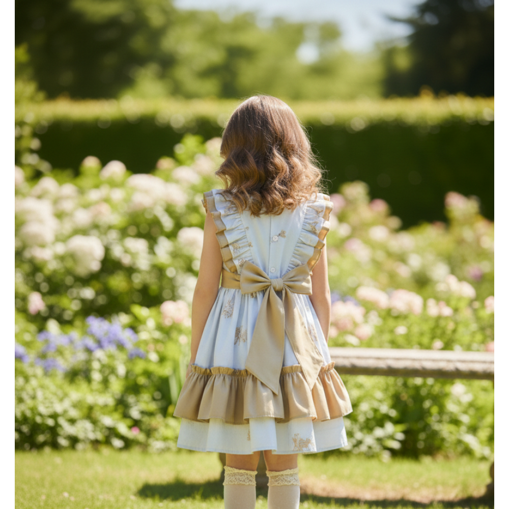 فستان بناتي ازرق هادئ برسومات طفولية و  بتفاصيل كشكش وفيونكة 20266