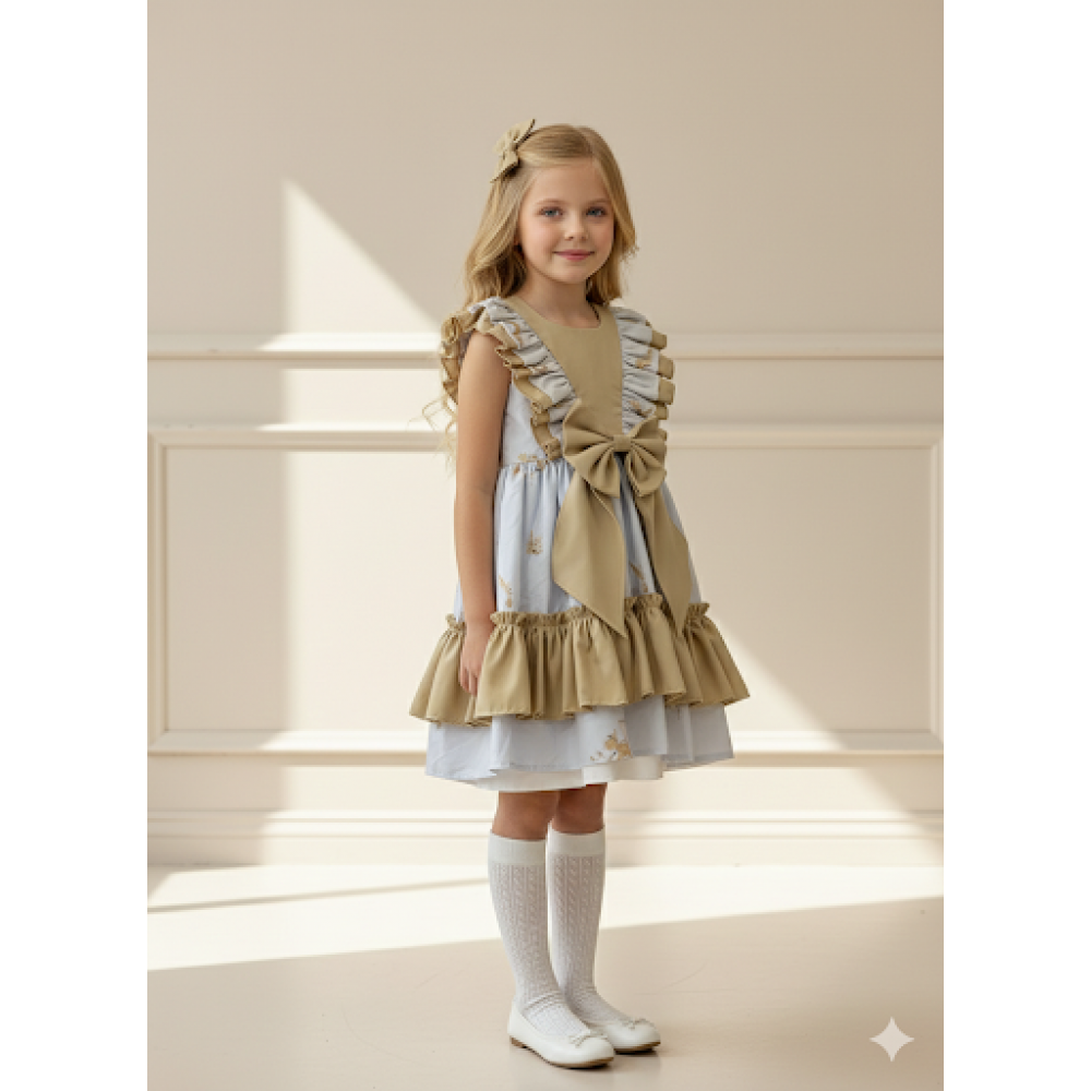 فستان بناتي ازرق هادئ برسومات طفولية و  بتفاصيل كشكش وفيونكة 20266