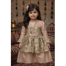 فستان شعبي وردي من طبقتين بتطريزات ذهبية 240678