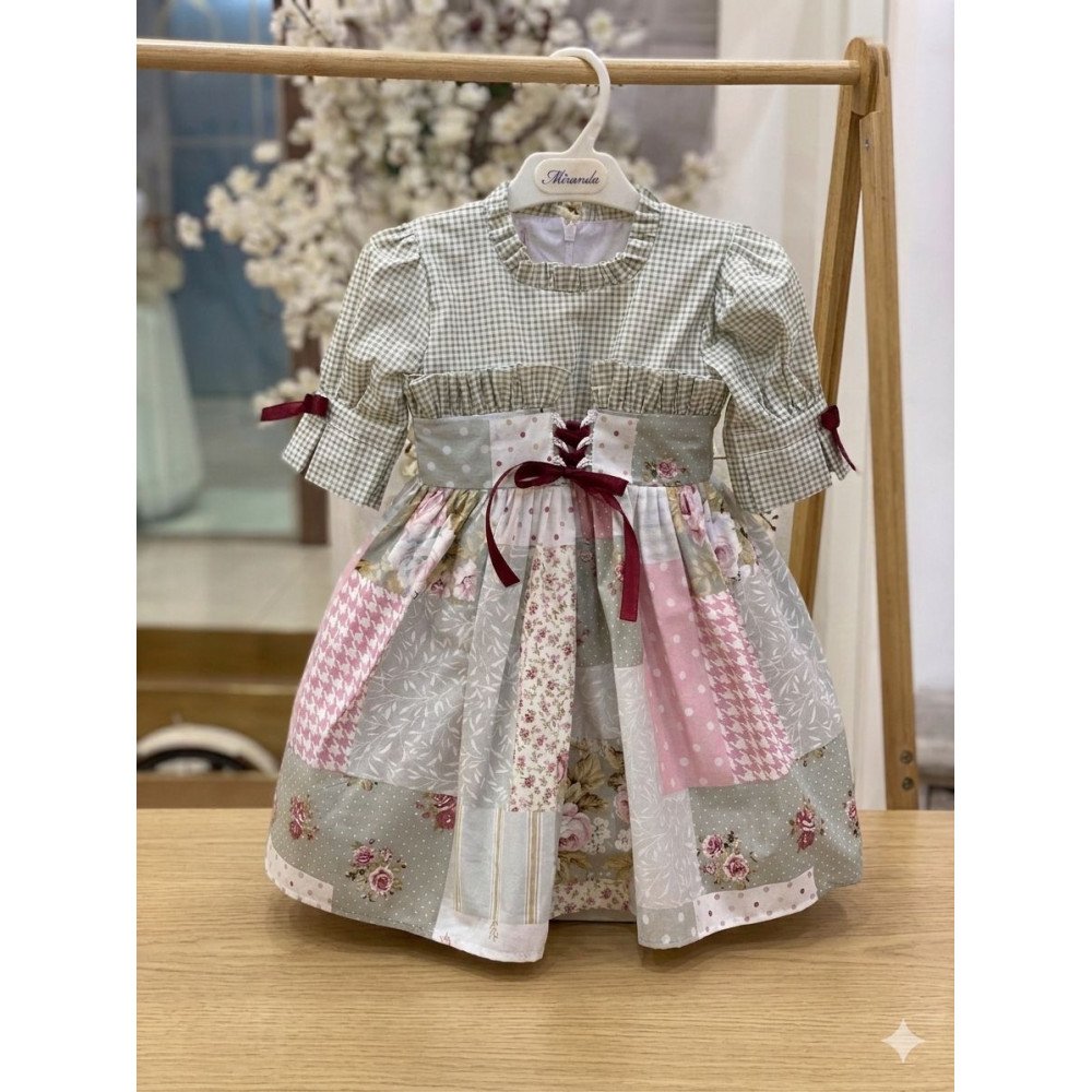 فستان بناتي فكتوري بنقشات الكاروهات والزهور ​ 202622