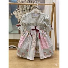 فستان بناتي فكتوري بنقشات الكاروهات والزهور ​ 202622