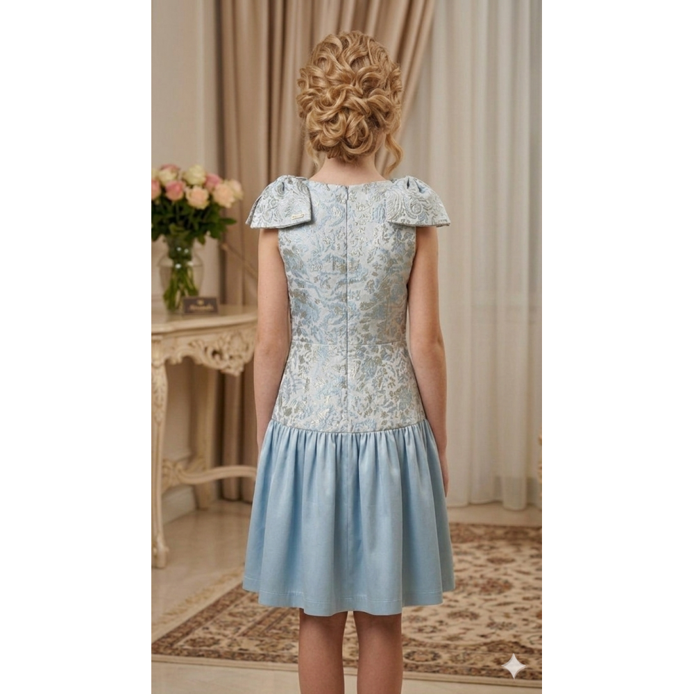 فستان ملكي للفتيات بتصميم فيونكات الكتف وقماش الجاكار الفاخر.  202627