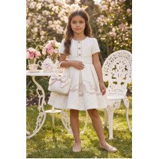 فستان بناتي أبيض مطرز بالزهور مع أزرار على شكل قلوب وحقيبة متناسقة 36182 فستان بناتي أبيض مطرز بالزهور مع أزرار على شكل قلوب وحقيبة متناسقة 36182