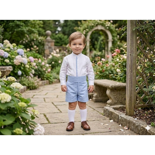 طقم "الأمير " الكلاسيكي - قميص أبيض بكسرات مع شورت سماوي وحزام عريض 202631 