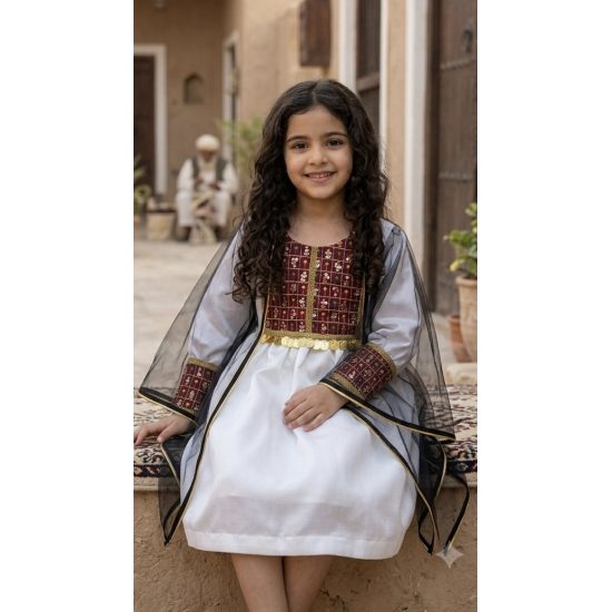 240362 فستان شعبي من قطعتين