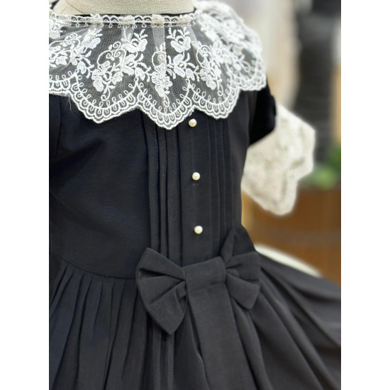 فستان اسود مع دانتيل 0120 فستان اسود مع دانتيل 0120