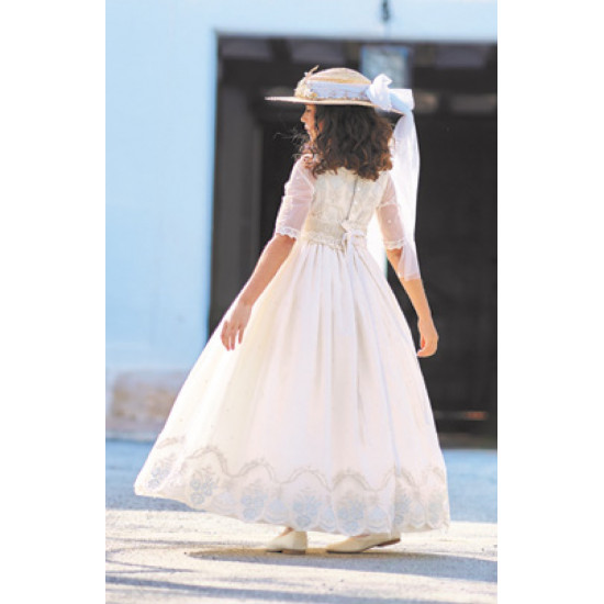 2400 فستان زواج دانتيل موديل طويل 2400 فستان زواج دانتيل موديل طويل