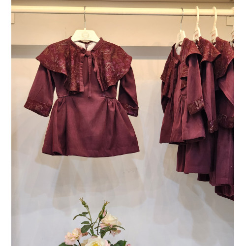 240106 فستان برغندي بشال كشميري 240106 فستان برغندي بشال كشميري