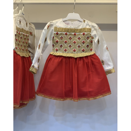 240166 فستان للمناسبات أحمر مطرز 240166 فستان للمناسبات أحمر مطرز