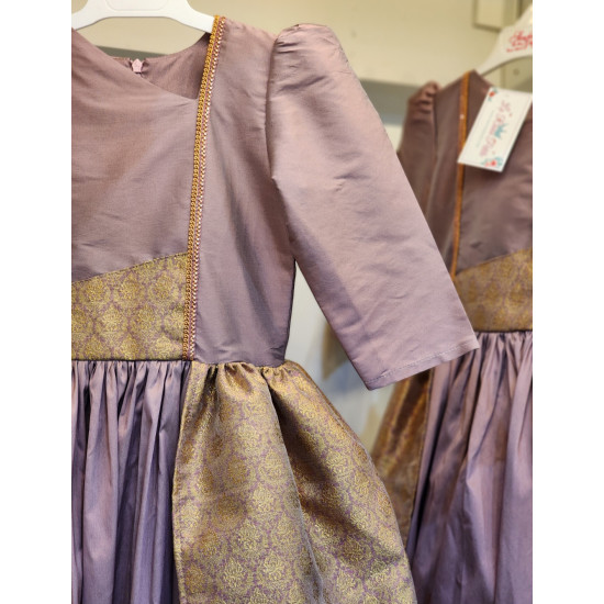 240182 فستان شعبي لون كشميري وذهبي 240182 فستان شعبي لون كشميري وذهبي