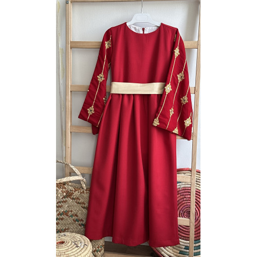 240352 جلابية أحمر مع تطريز ذهبي 240352 جلابية أحمر مع تطريز ذهبي