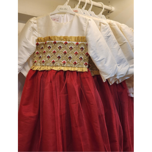 2401699 فستان للمناسبات أحمر مطرز 2401699 فستان للمناسبات أحمر مطرز