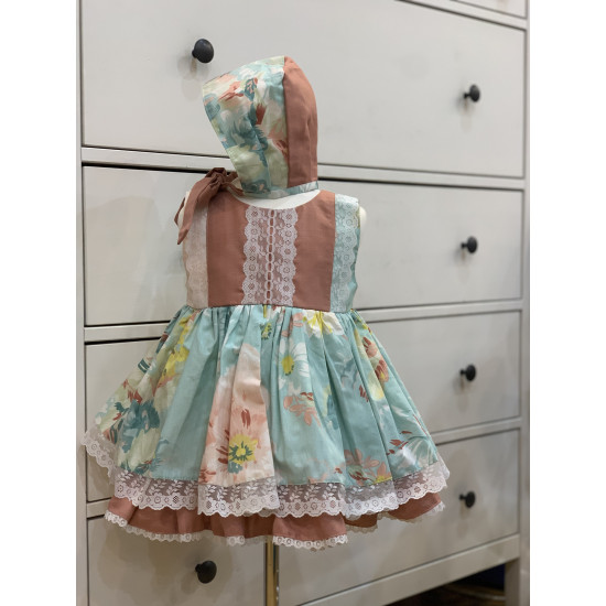 240410 فستان مورد للصغيرات مع قبعة 240410 فستان مورد للصغيرات مع قبعة