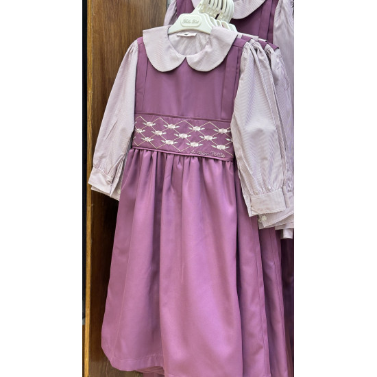 مريول مدرسي بنفسج قطعتين مريول بحزام مطرز مع قميص مقلم 144712 مريول مدرسي بنفسج قطعتين مريول بحزام مطرز مع قميص مقلم 144712