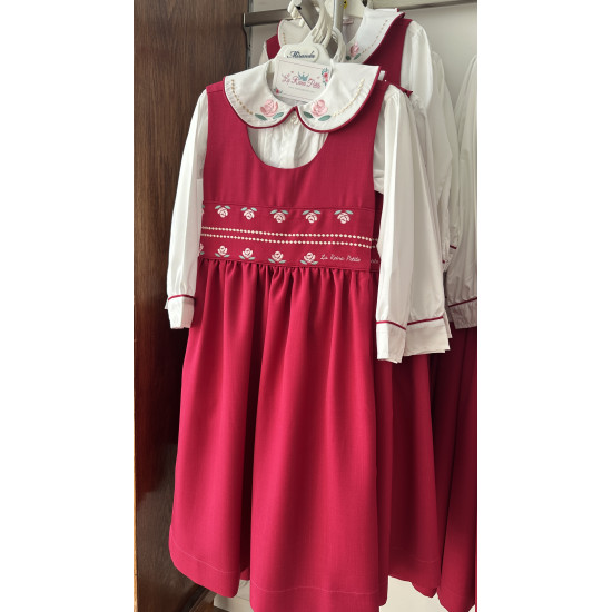 مريول مدرسي فوشي مطرز مع قميص مطرز 144723 مريول مدرسي فوشي مطرز مع قميص مطرز 144723