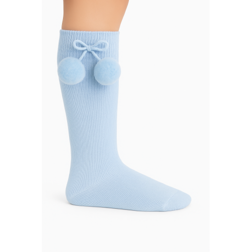 جوارب طويلة لون سماوي موديل كور جوارب طويلة لون سماوي موديل كور