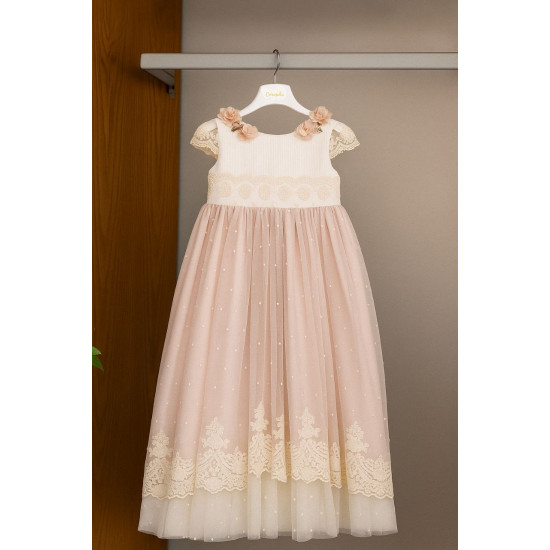 2400 فستان زواج دانتيل موديل طويل 2400 فستان زواج دانتيل موديل طويل