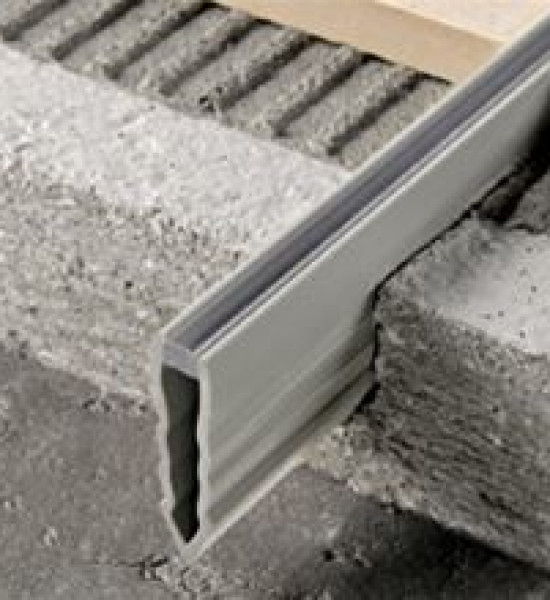 بروقرس زاوية بلاستيك لتمدد رمادي فاتح 45×8ملي C 513GL