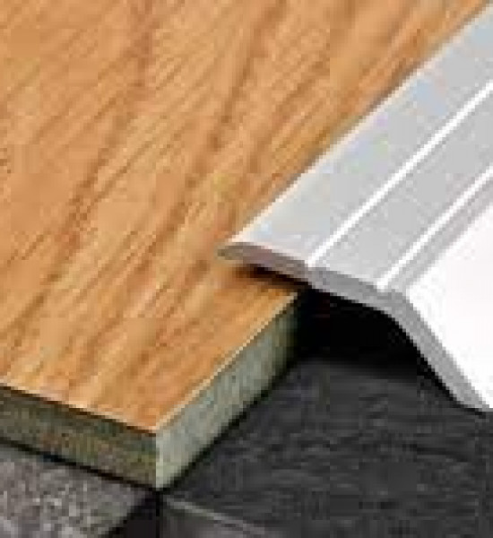 بروقرس زاوية سراميك مع غراء سلفر8مم×2.7م PLVAA 32A