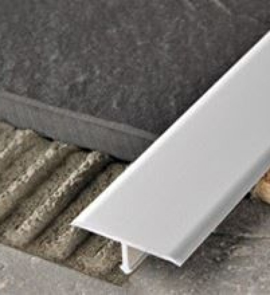 بروقرس فواصل سراميك المونيوم حرف تي اسود مطفي 1سم PCRNE149 بروقرس فواصل سراميك المونيوم حرف تي اسود مطفي 1سم PCRNE149