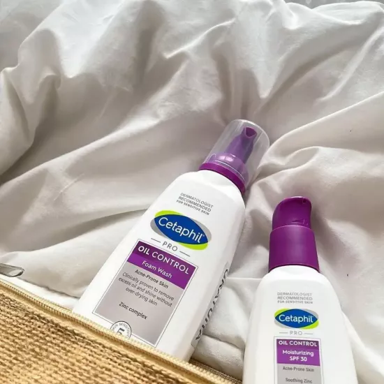 كريم ترطيب و التحكم في الزيت بعامل حماية من الشمس 30 من سيتافيل 118مل