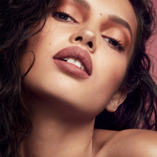 فنتي بيوتي احمر الشفاه ستونا 03 ان كيفد