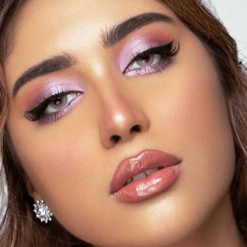 كحل سائل لامع من نورة بو عوض - بينكي سكاي