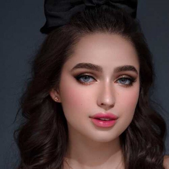 كحل سائل لامع من نورة بو عوض - جولد روز