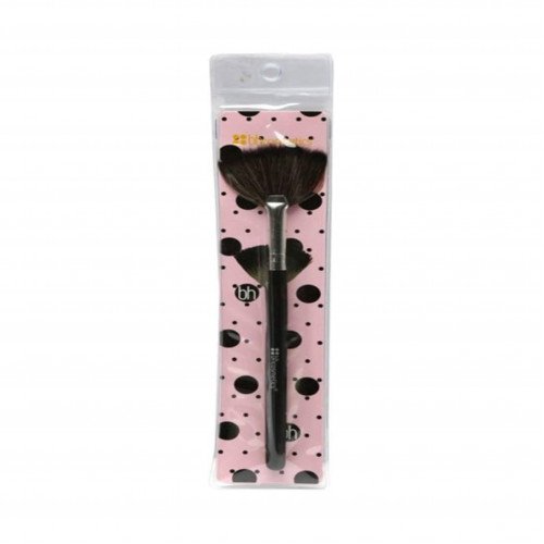 فرشاة كوزماتيك من بي اتش