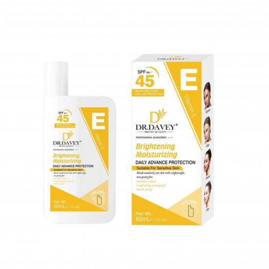 كريم مرطب ومفتح للبشرة بعامل حماية من الشمس 45 من دكتور ديفي 50مل