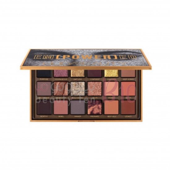 باليت ظلال العيون من هدى بيوتي