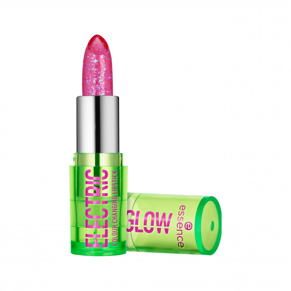 أحمر شفاه “الكتريك جلو” من ايسنس