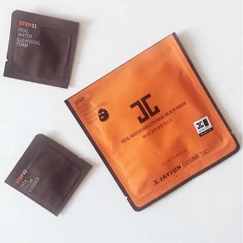 قناع الوجه الاسود ريل واتر من جيجون