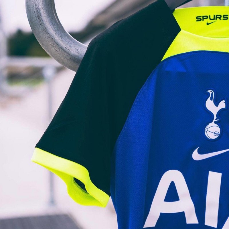 تيشيرت توتنهام 22/23