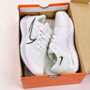 بوت نايك اير زوم