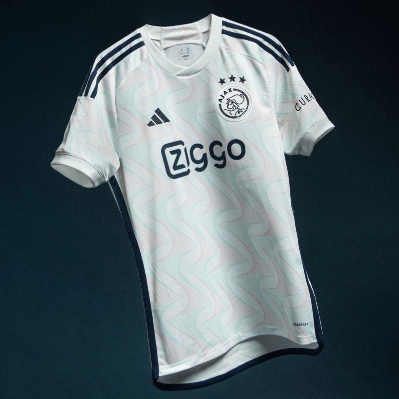 تيشيرت اياكس الثاني