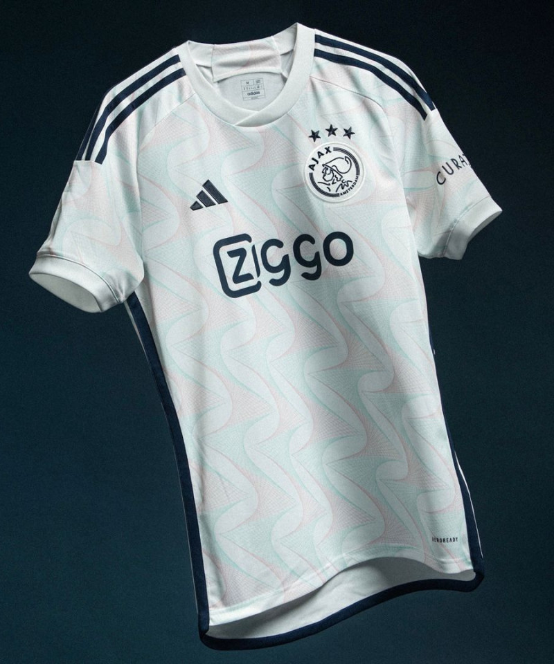 تيشيرت اياكس الثاني