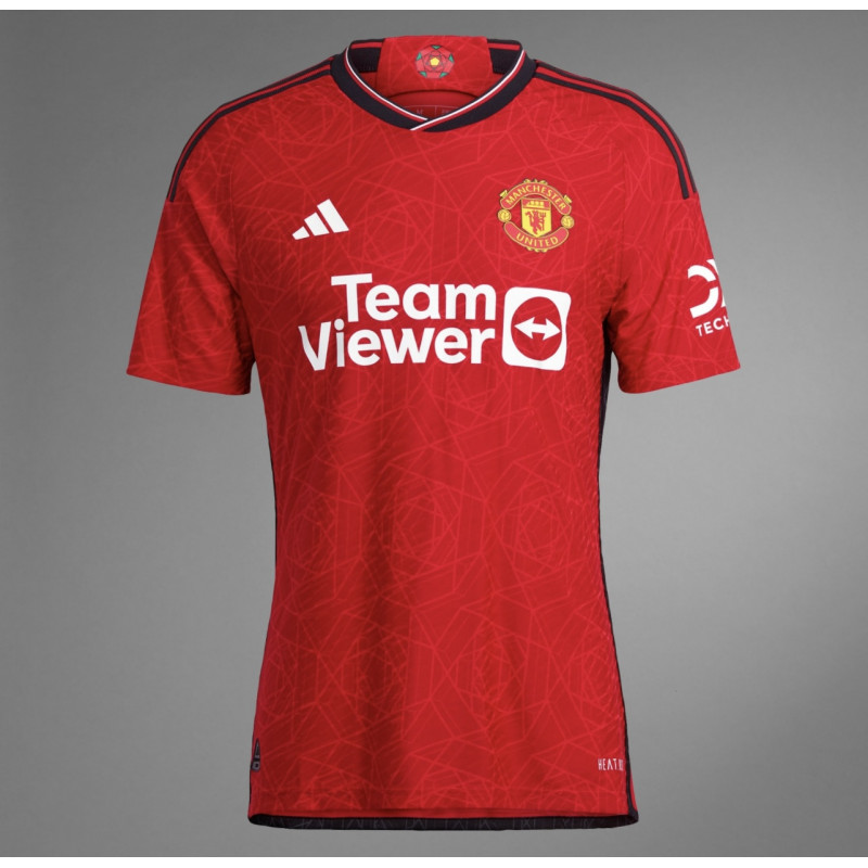 طقم مانشستر يونايتد 23/24 