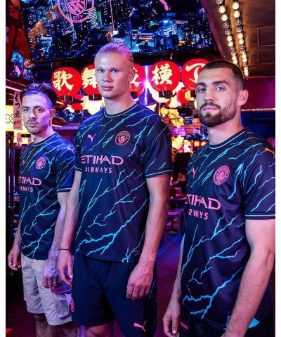 طقم مانشستر سيتي الثالث 23/24 طقم مانشستر سيتي الثالث 23/24