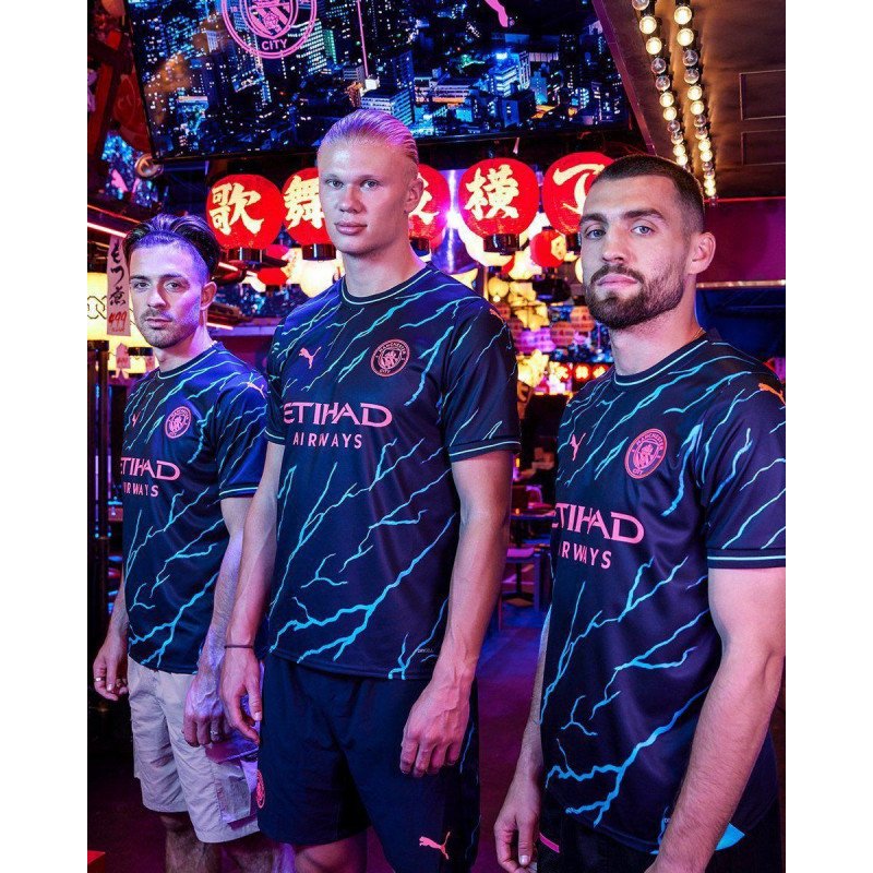 طقم مانشستر سيتي الثالث 23/24