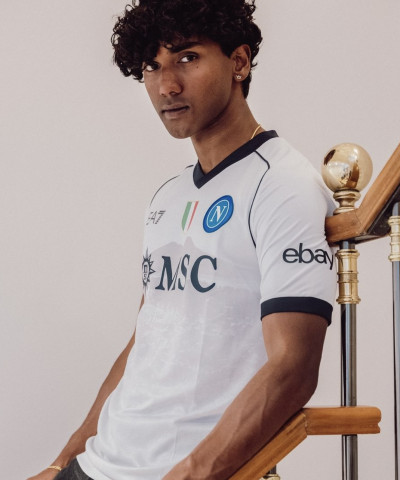 طقم نابولي الثاني 23/24