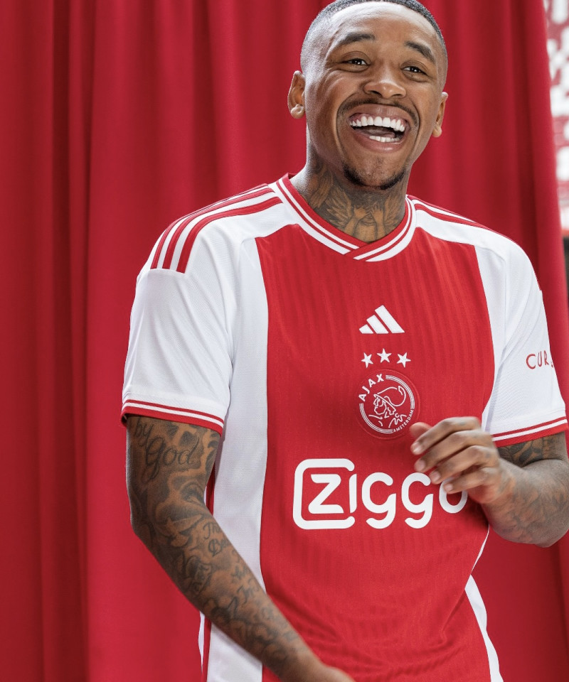 طقم اياكس الاساسي 23/24