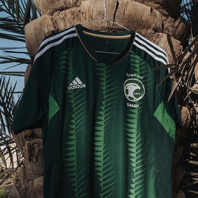 طقم المنتخب السعودي الاساسي 23/24